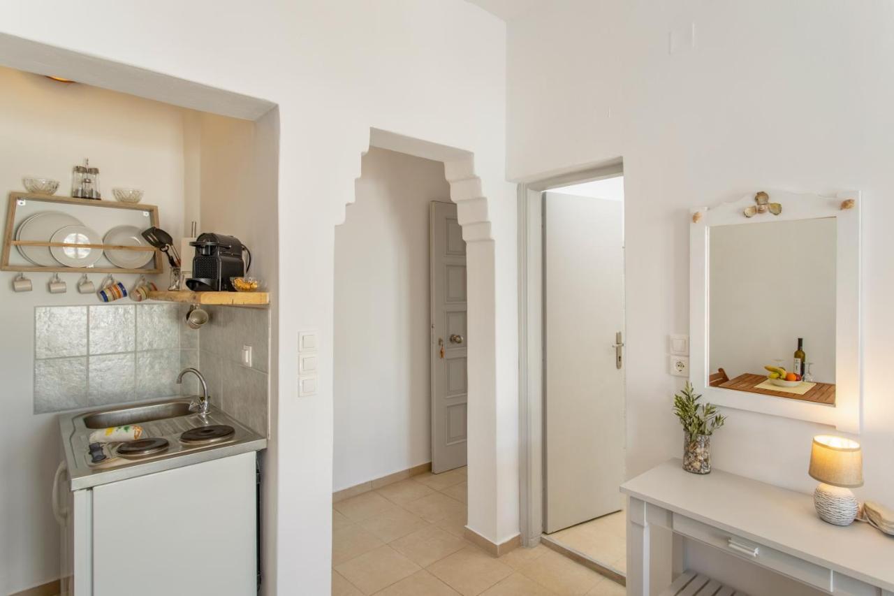 Yialos Rooms Piso Livadi Exterior photo